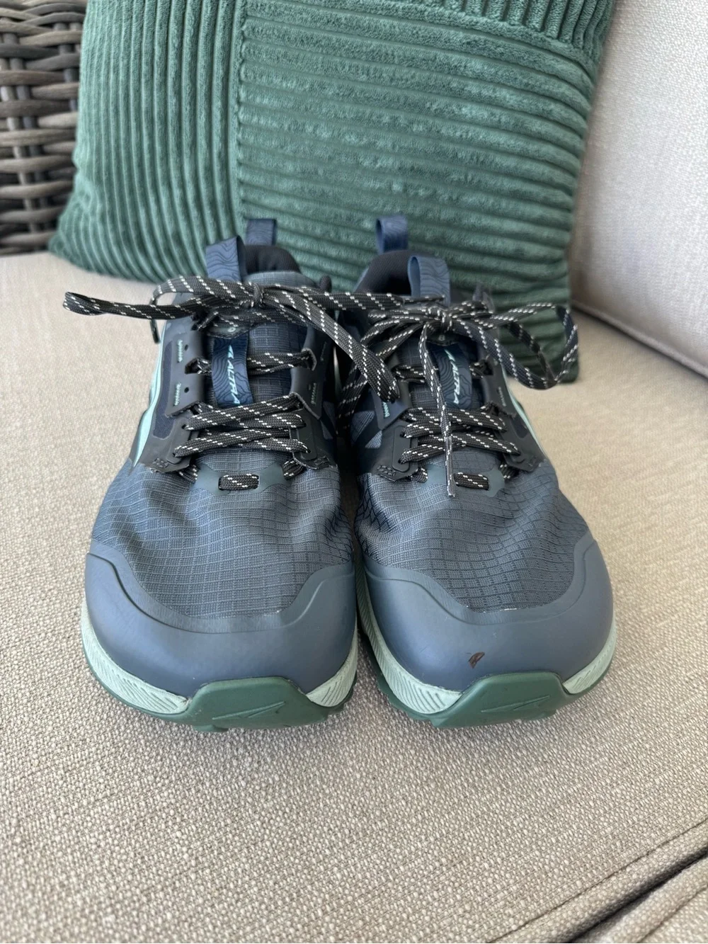 ALTRA |   Lone Peak 8 Wide Trail Running Hiking Shoes Women’s 9 wide Gray Blue